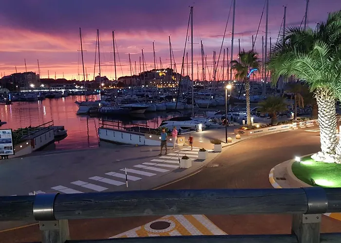 Luz Del Mar - Vis-a-vis Yachthafen *